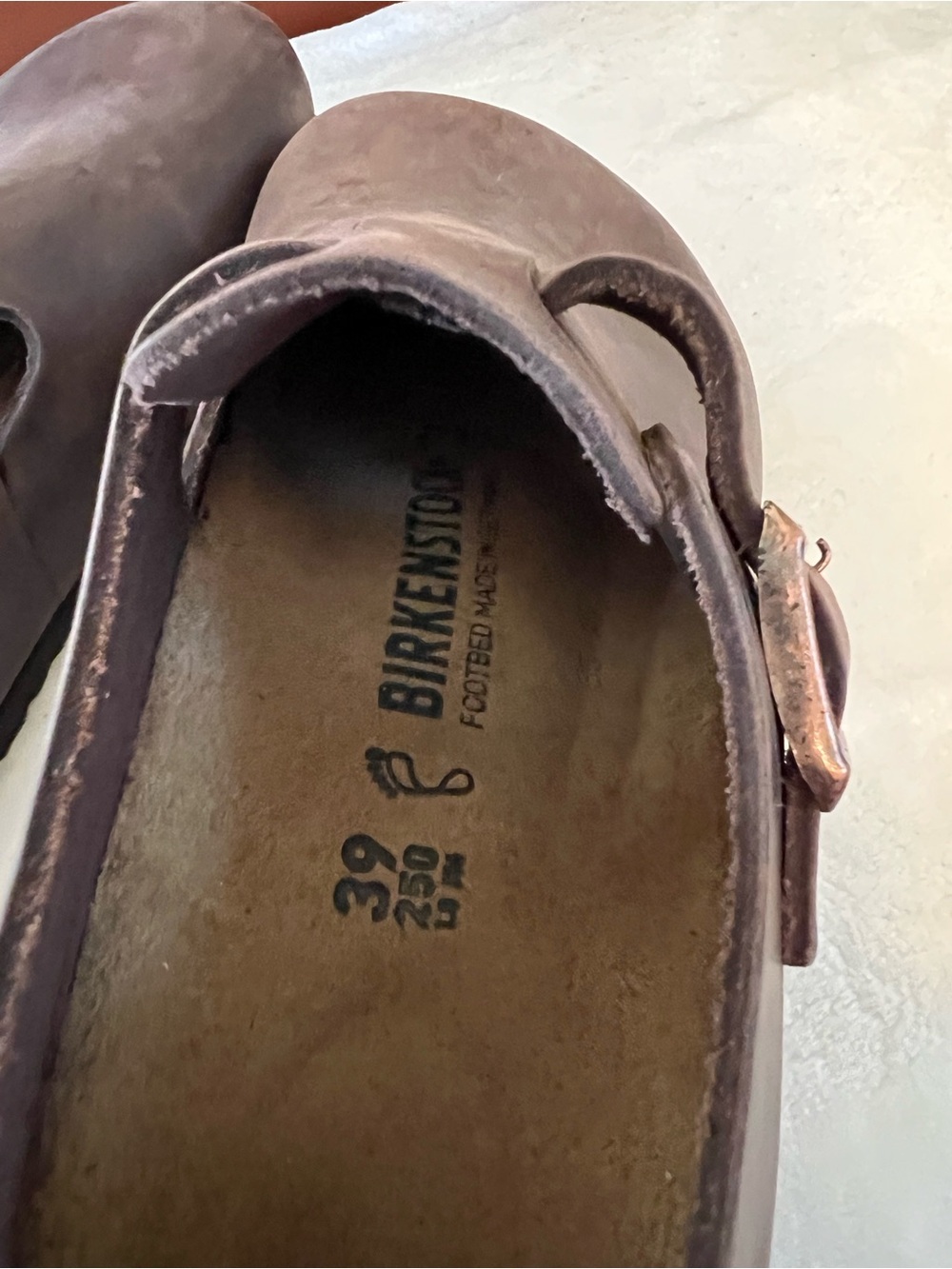 Birkenstock London Oiled Leather Brown Leather Slip-On Clogs with Buckle - Picture 7 of 10
